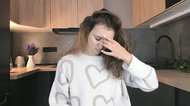 FoxFever online show from December 2, 2025, 6:30 am