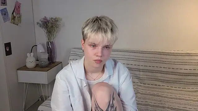 Snapshot of puffimini chatting on October 17, 2025, 2:08 pm puffimini online show from October 17, 2025, 2:08 pm