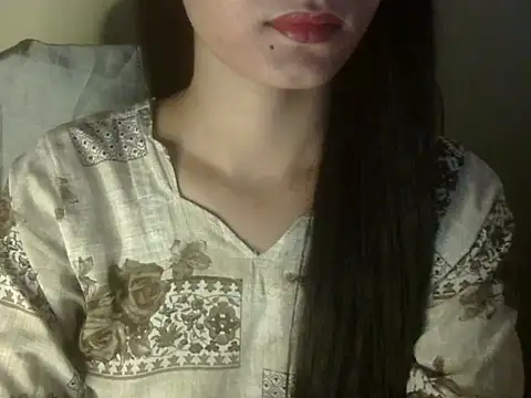 Snapshot of Shezi_N chatting on March 28, 2026, 1:54 pm Shezi N online show from March 28, 2026, 1:54 pm