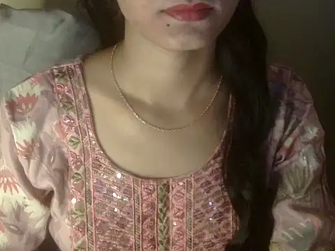 Snapshot of Shezi_N chatting on April 2, 2026, 12:36 pm Shezi N online show from April 2, 2026, 12:36 pm