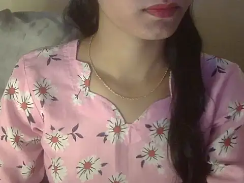 Snapshot of Shezi_N chatting on April 8, 2026, 9:31 am Shezi N online show from April 8, 2026, 9:31 am
