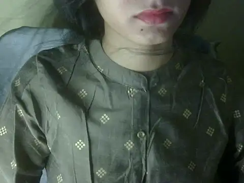 Snapshot of Shezi_N chatting on April 28, 2026, 1:38 pm Shezi N online show from April 28, 2026, 1:38 pm