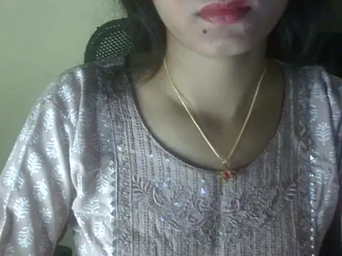 Snapshot of Shezi_N chatting on May 20, 2026, 3:29 pm Shezi N online show from May 20, 2026, 3:29 pm