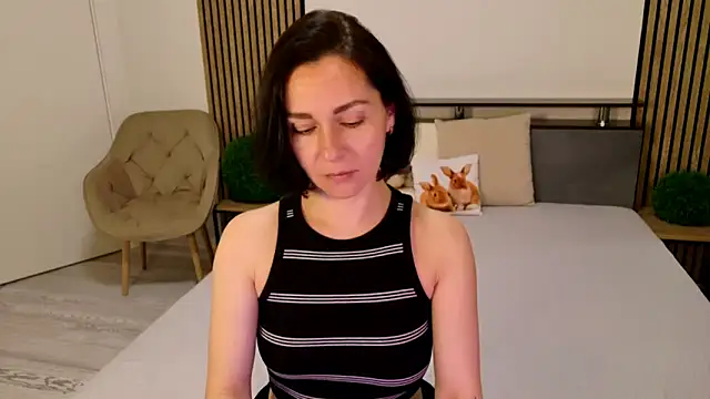 DitaNoir online show from June 12, 2026, 6:23 am