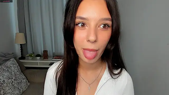 Snapshot of DemetraSadahiro chatting on October 28, 2025, 9:02 am DemetraSadahiro online show from October 28, 2025, 9:02 am