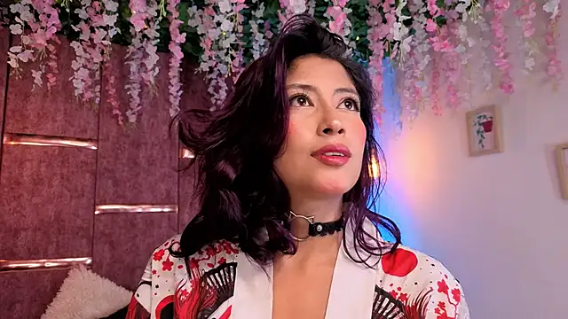 Snapshot of Rynka_ chatting on November 9, 2025, 3:38 am Rynka online show from November 9, 2025, 3:38 am