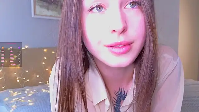 TinyMollys online show from March 15, 2026, 3:51 pm