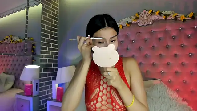 TanyaBello online show from June 21, 2026, 4:04 am