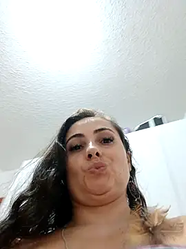 pimentahot1986 online show from November 6, 2025, 7:04 pm