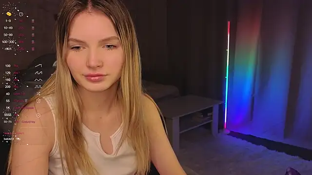 Snapshot of EvelynSin chatting on November 29, 2025, 11:57 am EvelynSin online show from November 29, 2025, 11:57 am