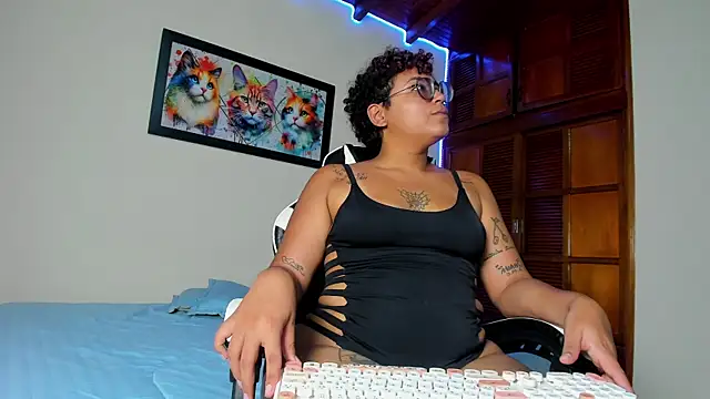 Snapshot of bellota_smitt chatting on October 17, 2025, 7:16 pm bellota smitt online show from October 17, 2025, 7:16 pm