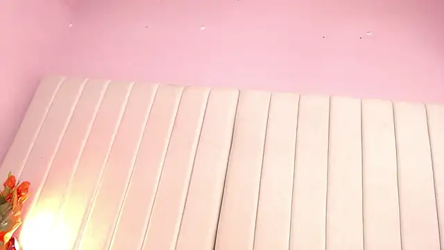 miel alisha online show from January 13, 2026, 12:43 pm