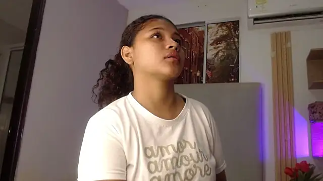 miel alisha online show from February 12, 2026, 12:11 pm