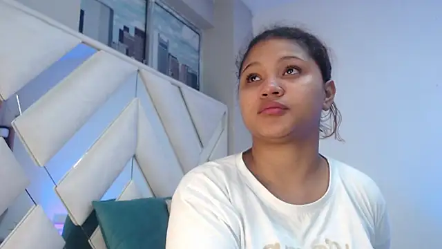 Snapshot of miel_alisha chatting on July 21, 2026, 12:07 pm miel alisha online show from July 21, 2026, 12:07 pm