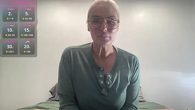 Snapshot of Mandyrheaa chatting on March 30, 2026, 3:07 am Mandyrheaa online show from March 30, 2026, 3:07 am