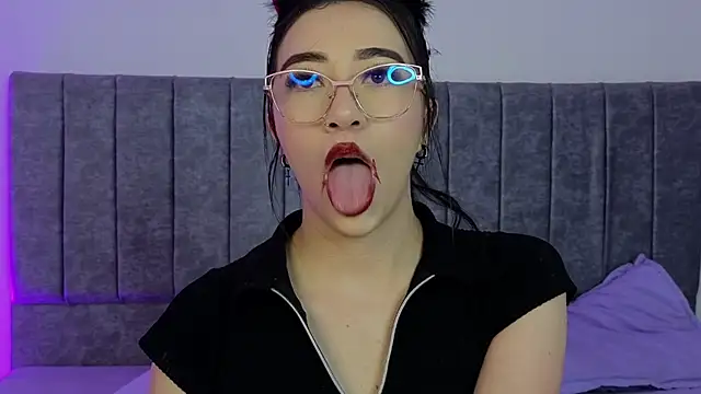 Snapshot of GabbieHill chatting on October 21, 2025, 7:36 pm GabbieHill online show from October 21, 2025, 7:36 pm