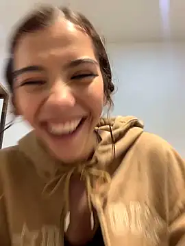 MiaaCute- online show from March 10, 2026, 9:53 pm