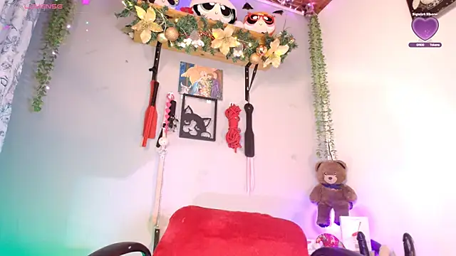 Snapshot of Violetafetish-dirty chatting on December 5, 2025, 3:04 am Violetafetish-dirty online show from December 5, 2025, 3:04 am