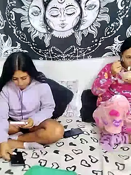 Snapshot of emily_n_abby chatting on May 13, 2026, 1:41 pm emily n abby online show from May 13, 2026, 1:41 pm