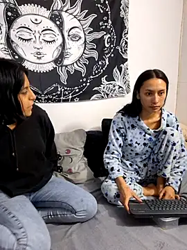 Snapshot of emily_n_abby chatting on June 27, 2026, 1:39 pm emily n abby online show from June 27, 2026, 1:39 pm