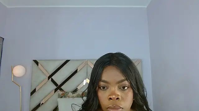 Maiacharris  online show from June 14, 2026, 1:13 pm