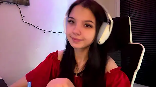 Snapshot of HanaMantanaDell chatting on February 13, 2026, 3:08 pm HanaMantanaDell online show from February 13, 2026, 3:08 pm