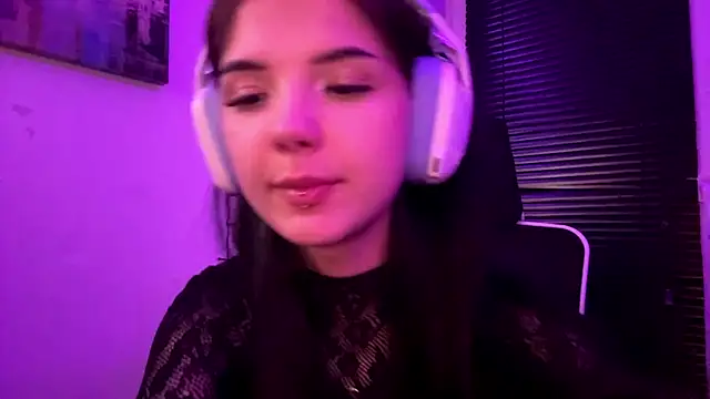 Snapshot of HanaMantanaDell chatting on March 23, 2026, 5:06 pm HanaMantanaDell online show from March 23, 2026, 5:06 pm