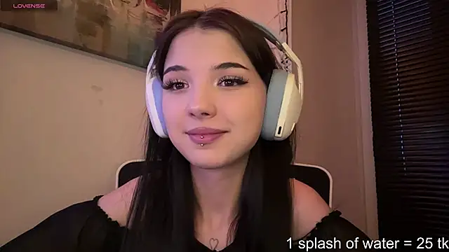 Snapshot of HanaMantanaDell chatting on March 27, 2026, 3:12 pm HanaMantanaDell online show from March 27, 2026, 3:12 pm