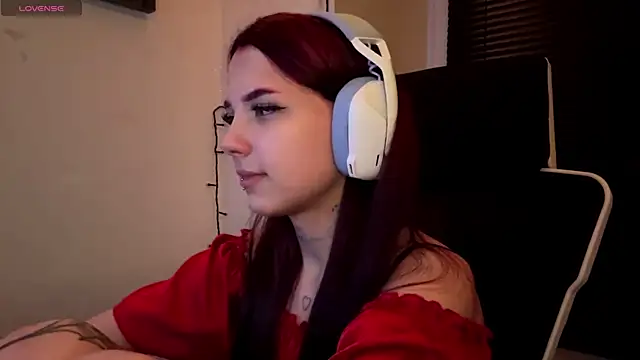 Snapshot of HanaMantanaDell chatting on March 30, 2026, 4:30 pm HanaMantanaDell online show from March 30, 2026, 4:30 pm