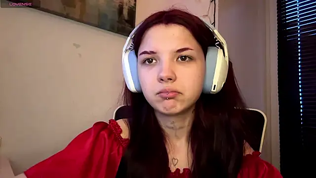 Snapshot of HanaMantanaDell chatting on April 1, 2026, 2:25 pm HanaMantanaDell online show from April 1, 2026, 2:25 pm