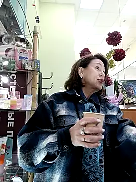 Luna 7777 online show from March 18, 2026, 11:35 am