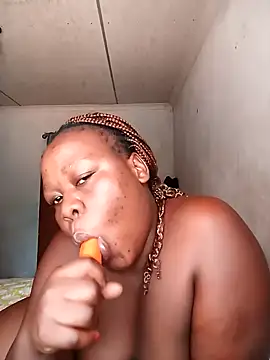 Snapshot of Roronae chatting on October 27, 2025, 11:14 am Roronae online show from October 27, 2025, 11:14 am