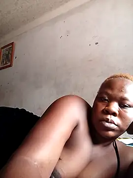 Snapshot of Roronae chatting on November 20, 2025, 9:20 am Roronae online show from November 20, 2025, 9:20 am