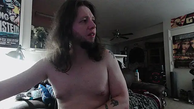 biggerisbetter12 online show from April 29, 2026, 11:58 am