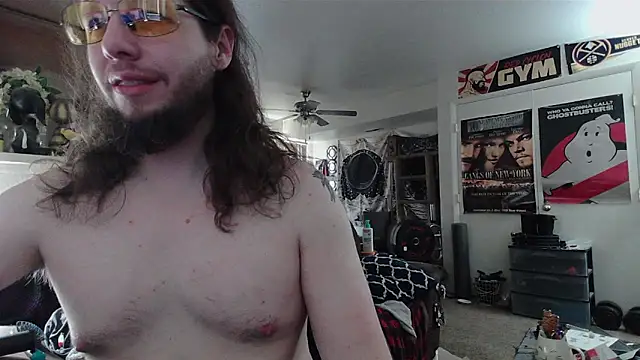 biggerisbetter12 online show from June 10, 2026, 7:24 pm