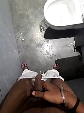 Snapshot of 40ButNaughty chatting on November 21, 2025, 12:32 am 40ButNaughty online show from November 21, 2025, 12:32 am