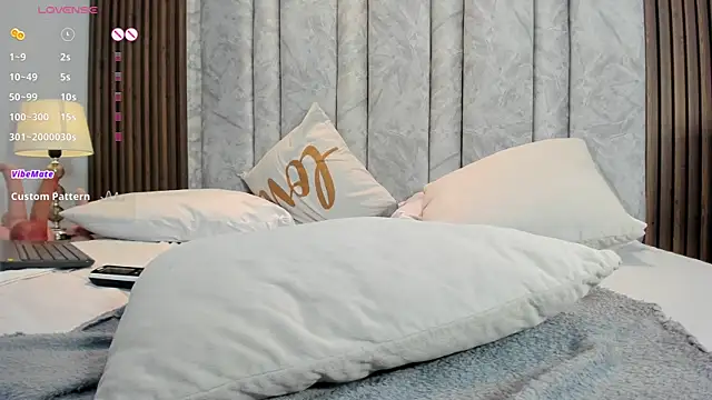 goddessfeetxx online show from October 19, 2025, 7:58 pm