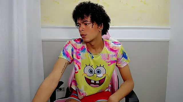 Snapshot of chloe_king chatting on October 18, 2025, 8:53 pm chloe king online show from October 18, 2025, 8:53 pm