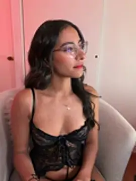 Snapshot of elegant__rouse chatting on June 15, 2026, 12:46 am elegant rouse online show from June 15, 2026, 12:46 am