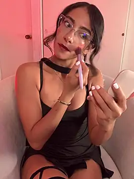 Snapshot of elegant__rouse chatting on June 30, 2026, 9:38 pm elegant rouse online show from June 30, 2026, 9:38 pm