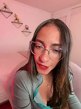 Snapshot of elegant__rouse chatting on August 8, 2026, 4:25 am elegant rouse online show from August 8, 2026, 4:25 am