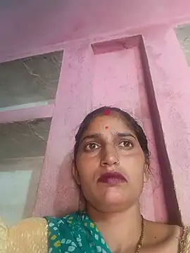 Snapshot of Pooja_shre chatting on June 25, 2026, 7:24 am Pooja shre online show from June 25, 2026, 7:24 am
