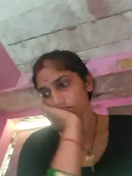 Snapshot of Pooja_shre chatting on June 27, 2026, 8:52 am Pooja shre online show from June 27, 2026, 8:52 am