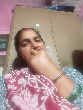 Snapshot of Pooja_shre chatting on August 2, 2026, 3:10 pm Pooja shre online show from August 2, 2026, 3:10 pm