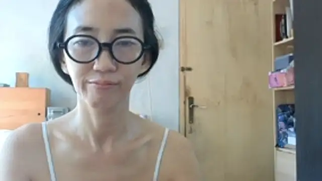 Snapshot of princessD077 chatting on May 21, 2026, 2:07 am princessD077 online show from May 21, 2026, 2:07 am