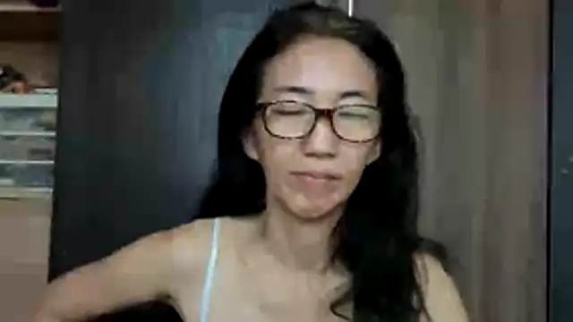 Snapshot of princessD077 chatting on May 29, 2026, 3:59 am princessD077 online show from May 29, 2026, 3:59 am
