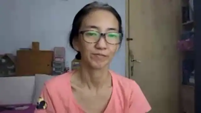 Snapshot of princessD077 chatting on June 3, 2026, 4:45 pm princessD077 online show from June 3, 2026, 4:45 pm
