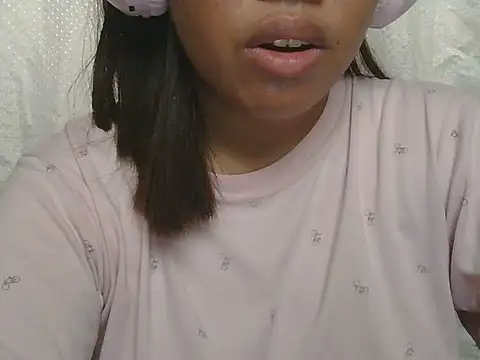Snapshot of ChubbyButty chatting on July 2, 2026, 4:18 am ChubbyButty online show from July 2, 2026, 4:18 am