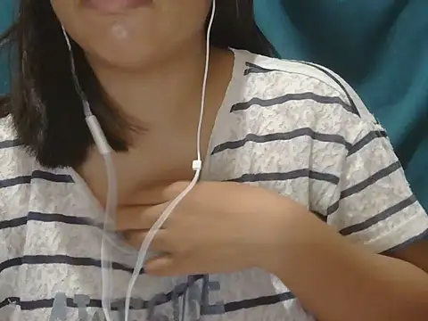 Snapshot of ChubbyButty chatting on July 4, 2026, 1:39 pm ChubbyButty online show from July 4, 2026, 1:39 pm