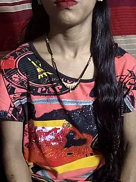 Itz Aisha   online show from November 1, 2025, 7:21 am